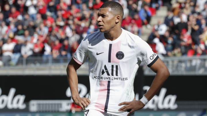 Et si Kylian Mbappé prolongeait au PSG ?